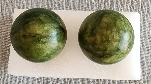 Chinese Stress Relief Balls for Hand Therapy – Baoding Balls for Relaxation and Focus